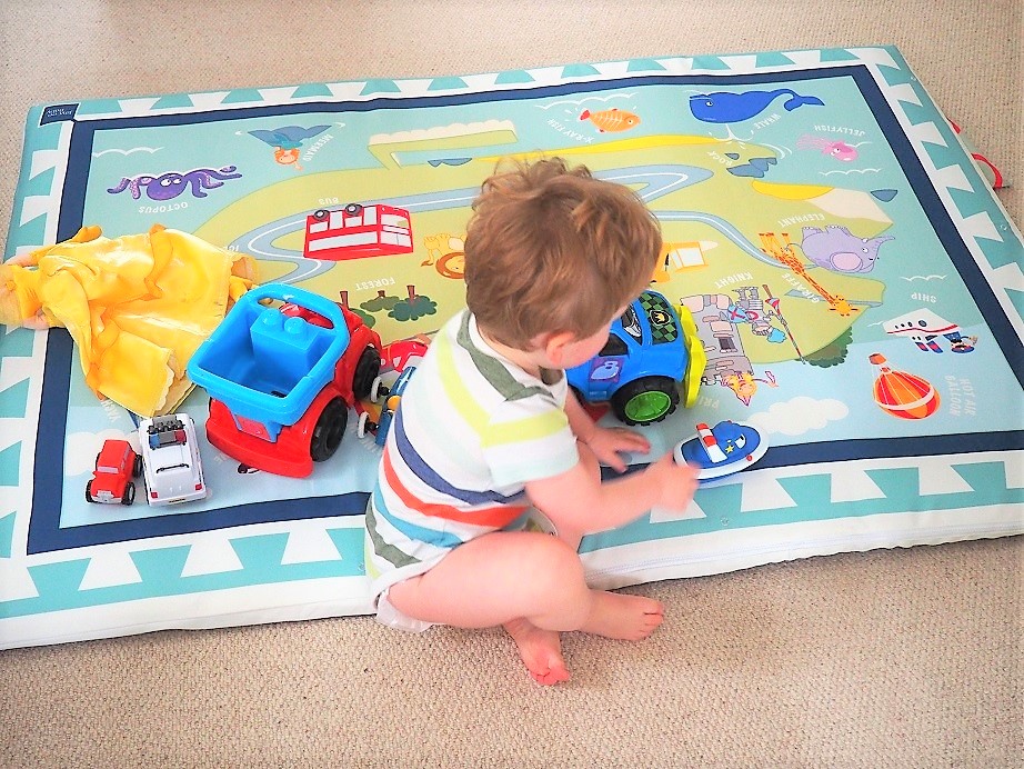 JayceeBaby Perfectly Padded Playmat Review, Baby Playmat, Toddler Playmat, giveaway, the Frenchie Mummy