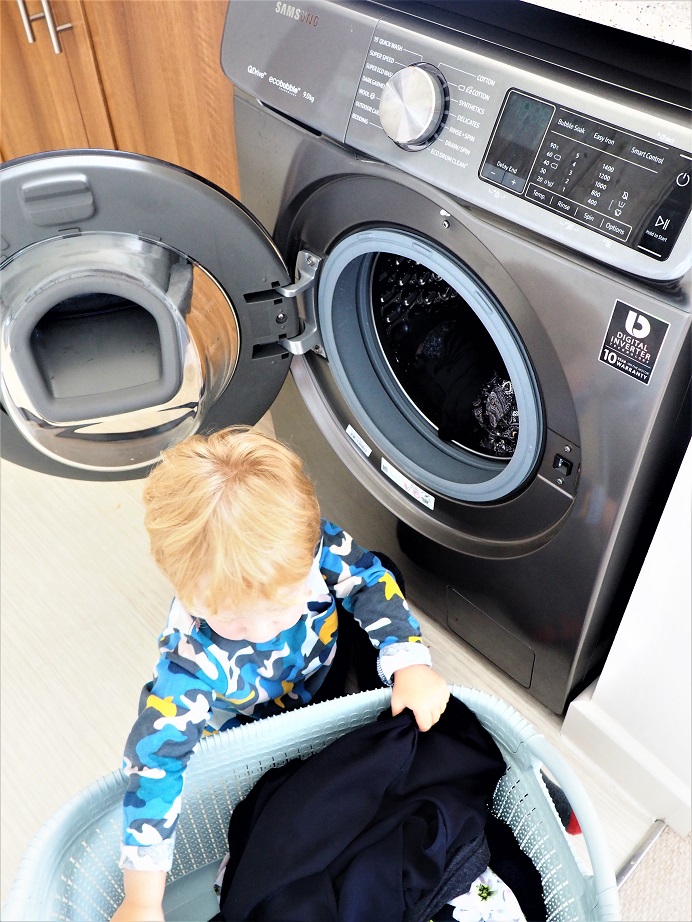 Samsung QuickDrive Washing Machine Review, Clever Washing Machine, Review, Wash Cool, Smart 9kg Samsung QuickDrive, the Frenchie Mummy. Mumsnet Bloggers Panel