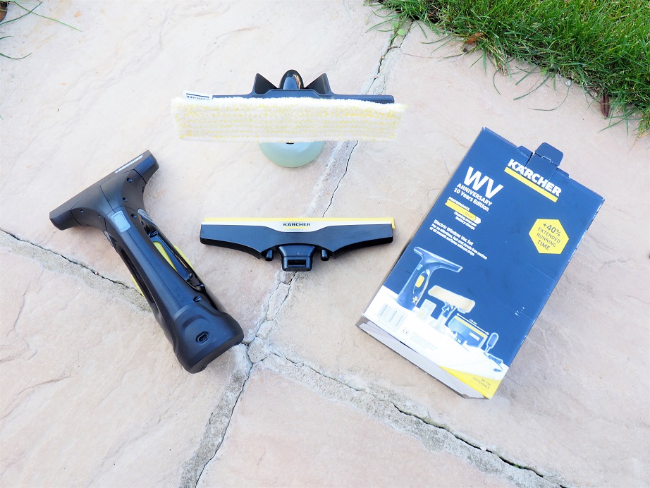 Kärcher Window Vac Review, Pressure Washer, Mobile Cleaning Products, Handheld Vacuum Cleaner, Giveaway, the Frenchie Mummy