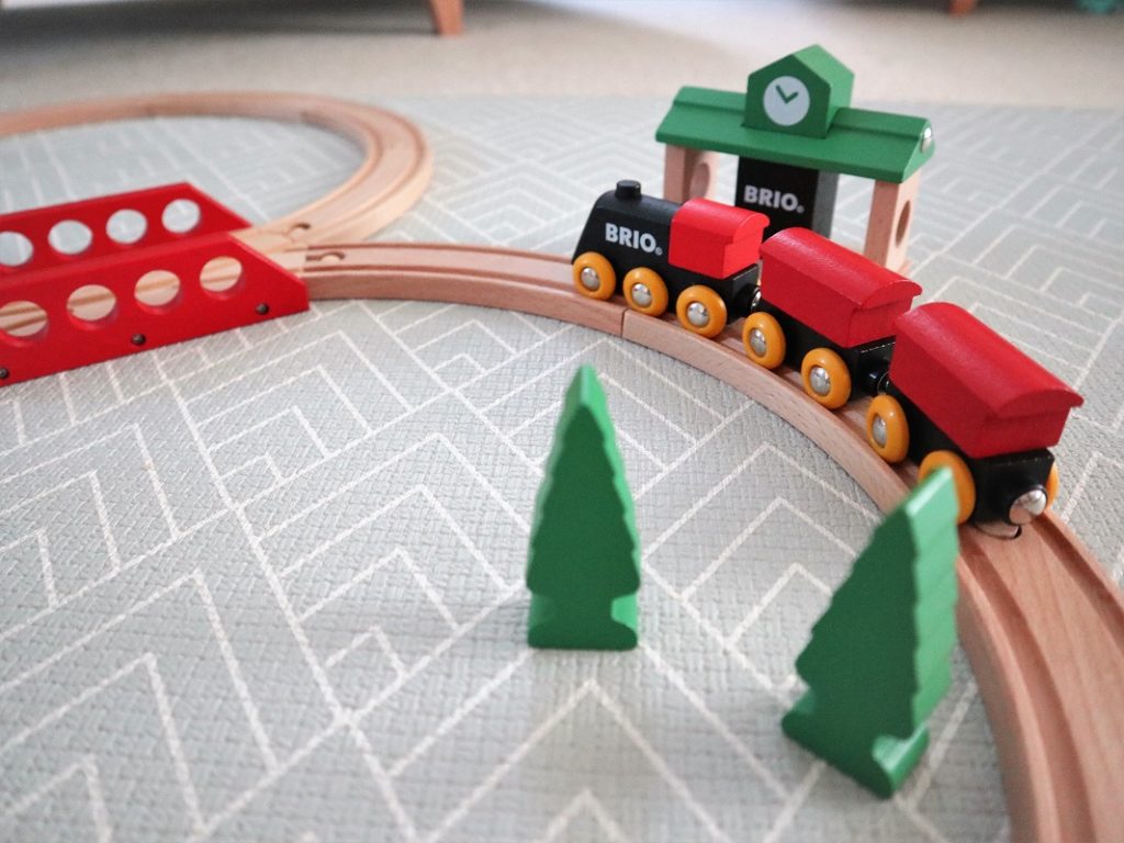 BRIO Classic Figure 8 Train Set Review, BRIO, Train Set, Wooden Toys, Toys Review, The Frenchie Mummy