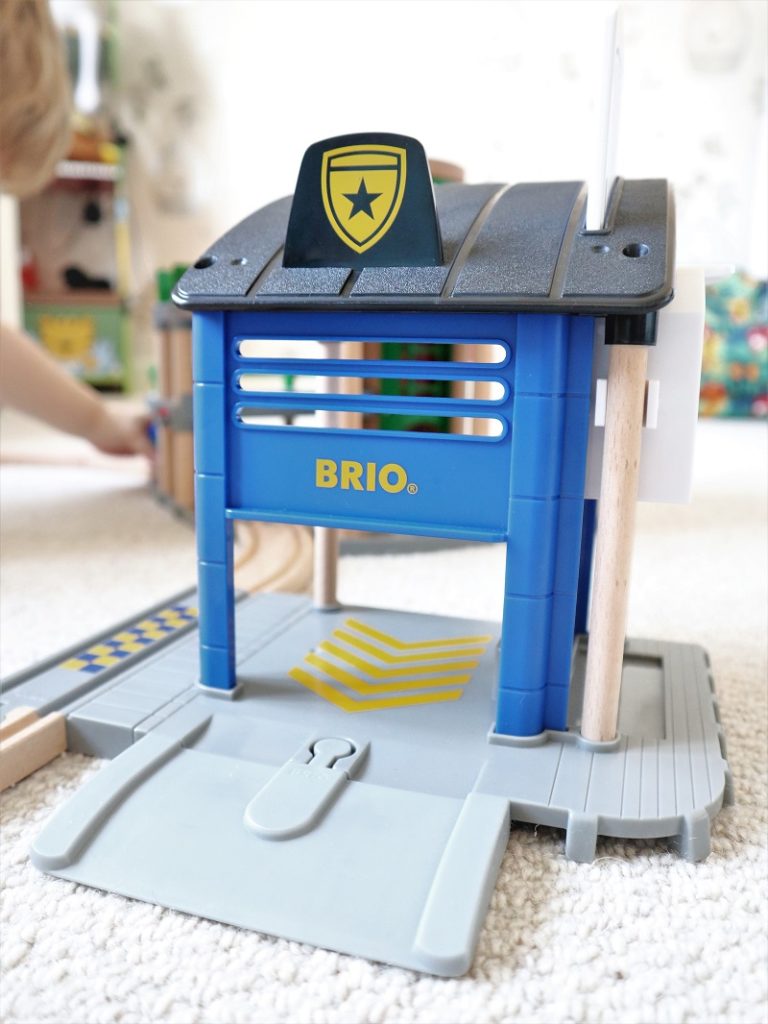 BRIO Police Station Review, BRIO World, Toys Review, Police Station, BRIO, Playing, The Frenchie Mummy