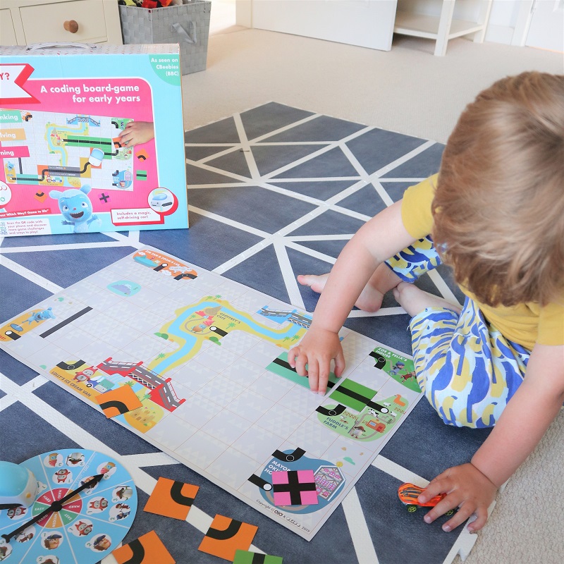 Which Way? Game , Coding Board Game, Messy Goes, OKIDO Magazine, Learn with Ojo, Coding School, Game Review, the Frenchie Mummy