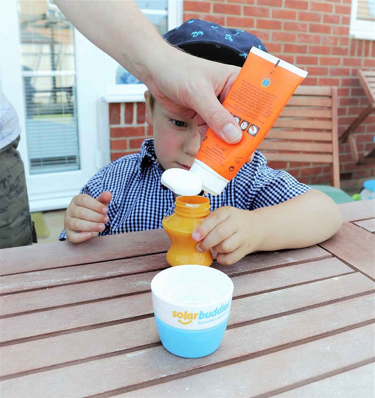 Solar Buddies Review,sunscreen applicator, refillable sun cream applicator, summer vibes, kids item review, win, giveaway, the Frenchie Mummy