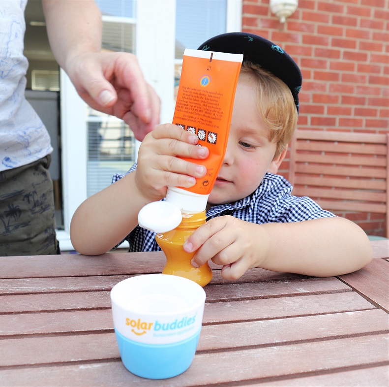Solar Buddies Review,sunscreen applicator, refillable sun cream applicator, summer vibes, kids item review, win, giveaway, the Frenchie Mummy