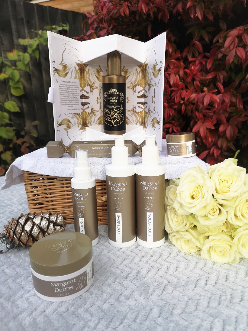 Margaret Dabbs Christmas Gift Set, Margaret Dabbs London, Luxurious Footcare, Pedicure, Pure Feet Range, Vegan Footcare, Vegan Beauty, Pure Gold Elixir, Christmas Giveaway, Win, The Frenchie Mummy