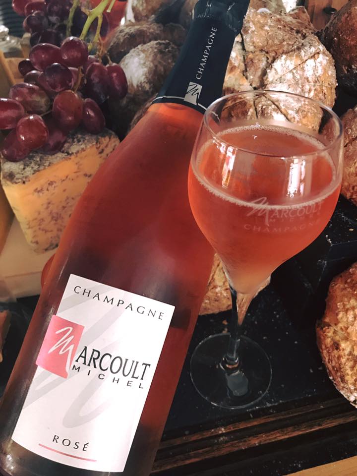 Wine Affairs Mixed Rosé Case, Wine Affairs, Eco-Friendly Wines, Winemakers, Good Value Wines, Wine Shop, French Savoir-Faire, Organic Wine, Rosé, Rosé Champagne, Pink Champagne, Win, Valentine's Day Giveaway, The Frenchie Mummy 