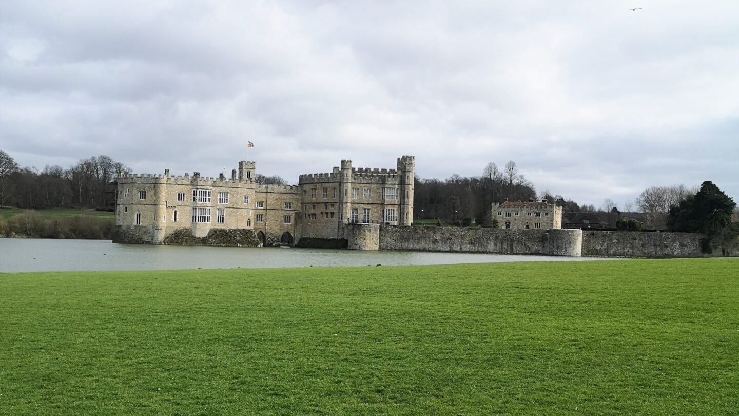Leeds Castle Easter Egg Hunt, Leeds Castle, Visit Kent, Maidstone, Historic Place, Easter Weekend, Things to do in Kent, Kentish Life, the Frenchie Mummy, Family Day Out