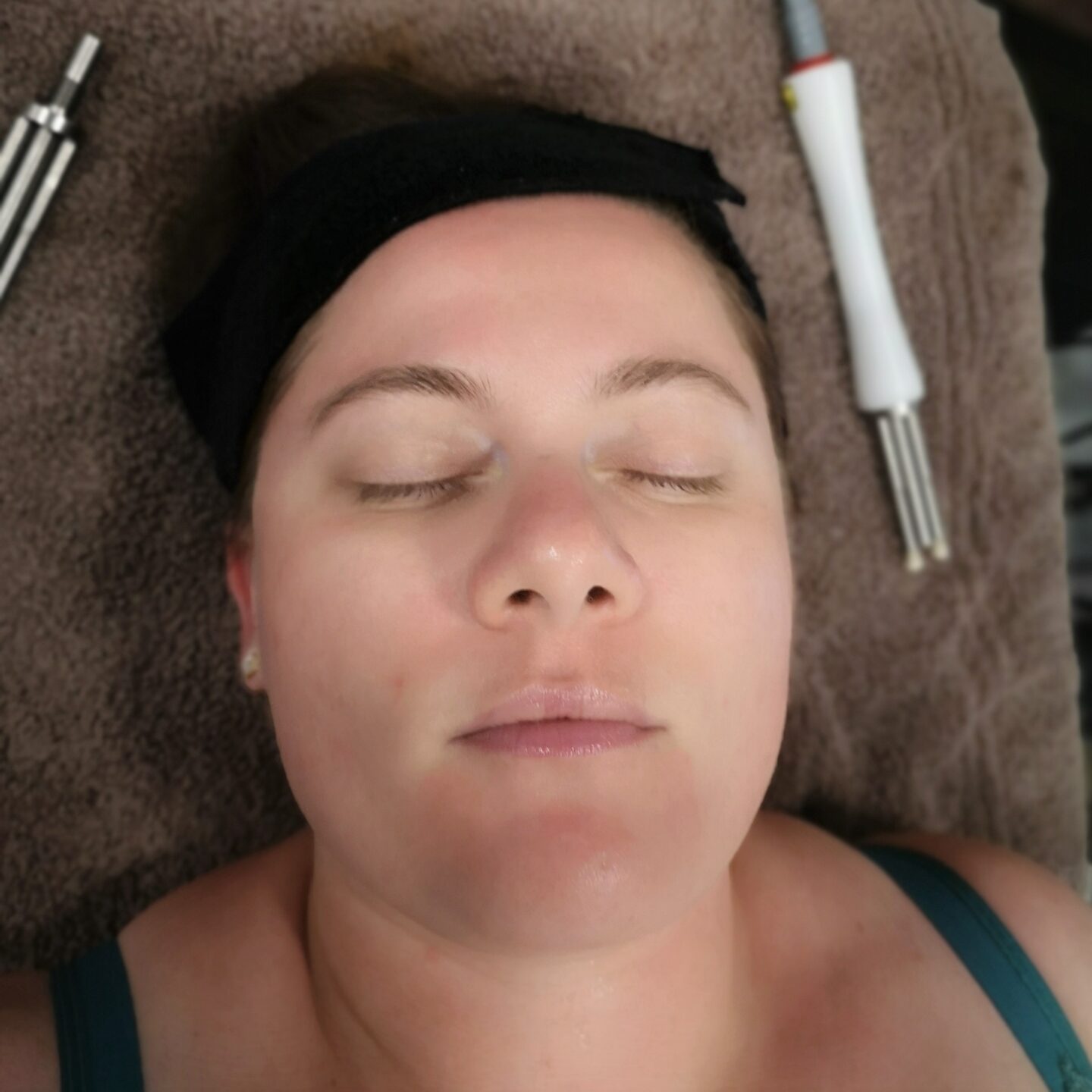 Skin & Beauty Clinic, Tenterden, Skin Clinic, Facial, Skin Health, Beauty Review, CACI Signature Non-Surgical Facial Toning, CACI Facial Treatment, Local Places, Kent Businesses, Skin Lift, Skin & Beauty Clinic Review, Facials Review, the Frenchie Mummy