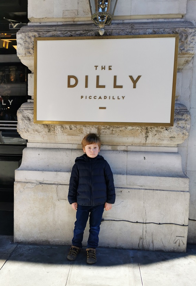 February 2022, Monthly Highlights, the Frenchie Mummy, Day Out In London, the Dilly