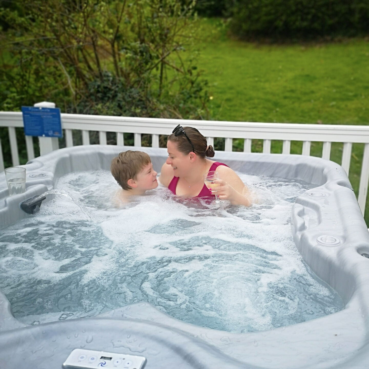  Shorefield Country Park, Shorefield Holidays, Self-catering Lodges, Holidays Park, Signature Lodge, Hot Tube, Dorset, Hampshire, Holiday Accommodation, Easter Break, Family-Friendly, Travel Reviews, Family Review, the Frenchie Mummy , Family holidays