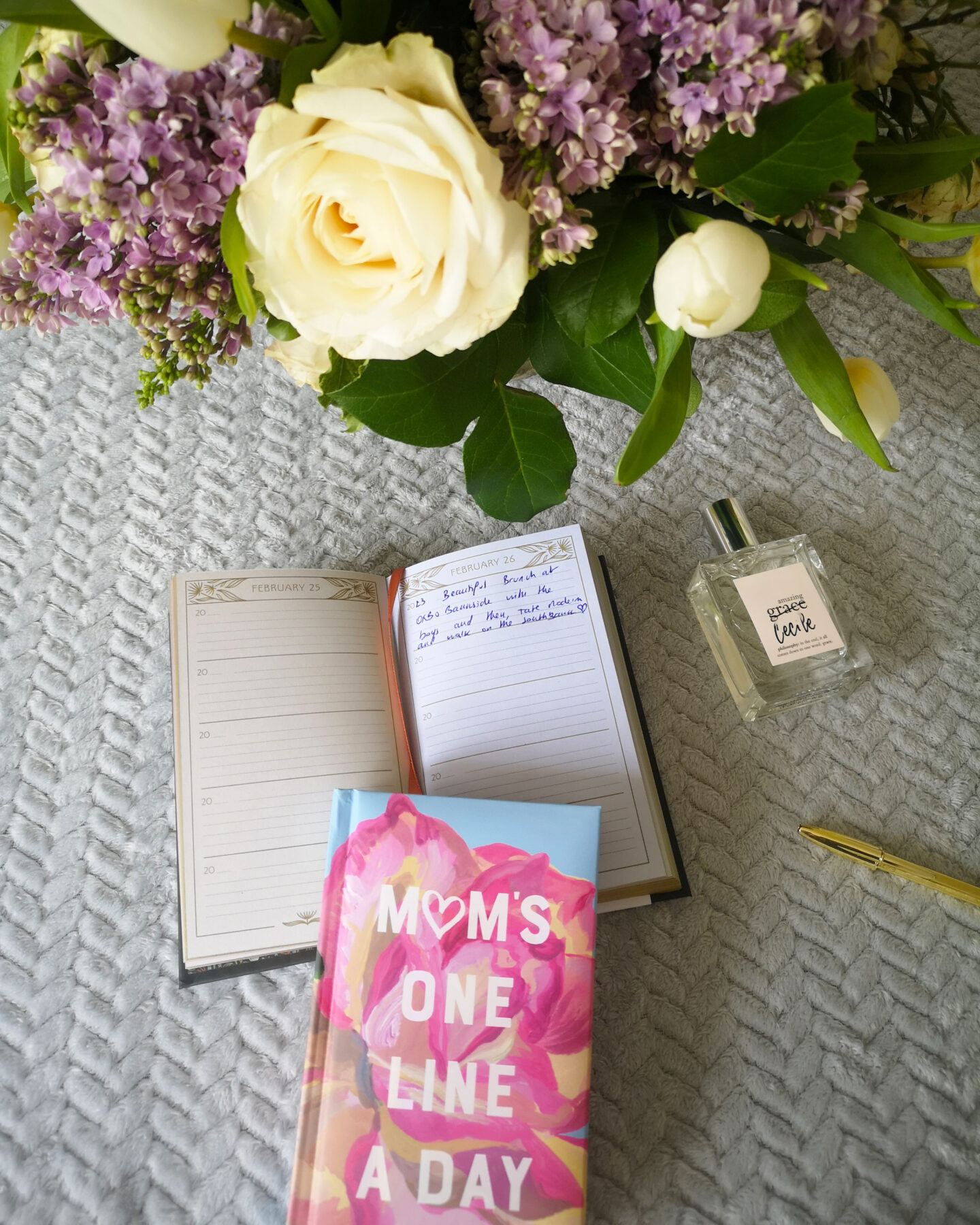One Line A Day Books, Gift Book, Abrams and Chronicle Books, Mother's Day Edition, Mother's Day Giveaway, Win, the Frenchie Mummy, Competition, Mom's One Line A Day, Journaling, Journal, Journaling Book, Diary