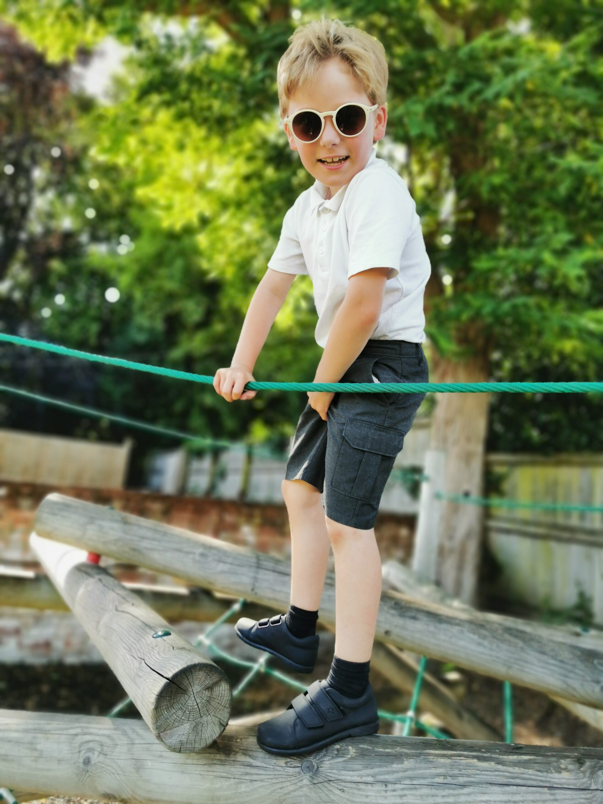 Zig+Star School Shoes, Zig+Star Shoes, School Shoes, School Ready, School Uniform, Good-To-Grow Midsoles, Sustainable Shoes, Unisex Kids' Shoes, Back To School Giveaway, Win, Competition, the Frenchie Mummy, Planet-Conscious Shoes, Sustainably Designed Kids Shoes