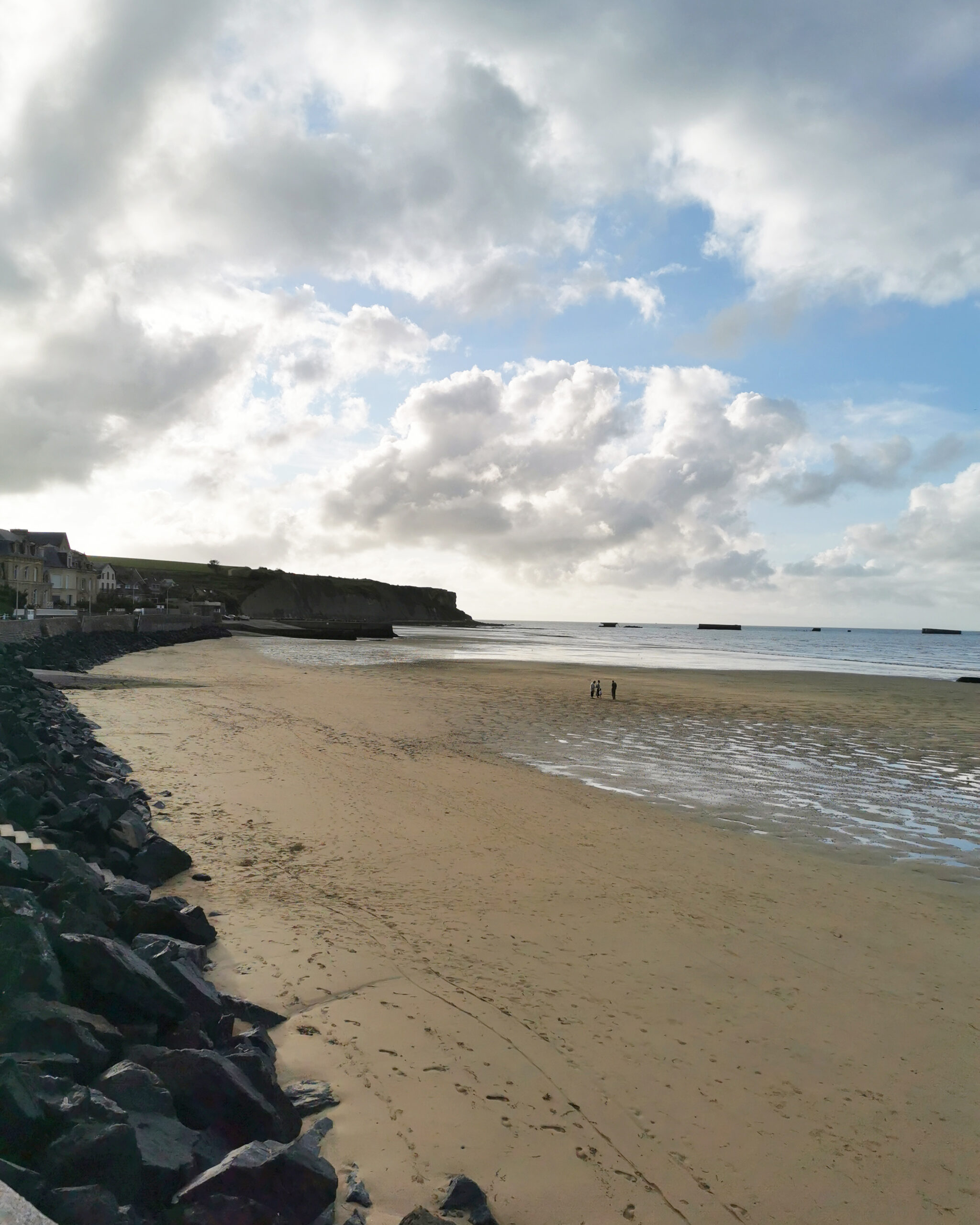Things To Do In Normandy With Kids, Visit France, Visit Normandy, Normandy Tourism, Brittany Ferries, Family-Friendly, Family Holidays, Activities to Do, The Frenchie Mummy, Travel Blog, Family Travel, Cherbourg, French Beaches, WWII, Omaha Beach, La Cité De La Mer, Arromanches