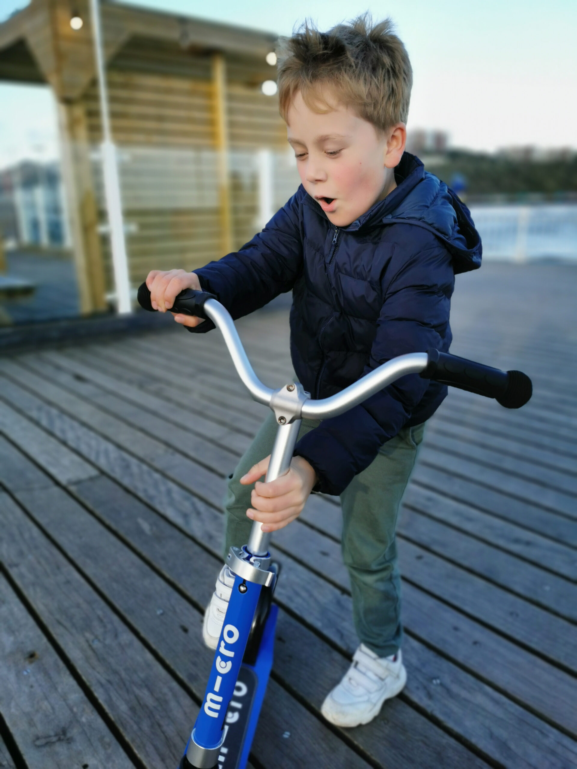 Cruiser LED Micro Scooter, Micro Scooters, Made for Adventure, Made in Switzerland, Scooters, Scooting, the Frenchie Mummy, Frenchie Xmas Giveaways 2023, Giveaway, Competition, Win, Outdoors Fun