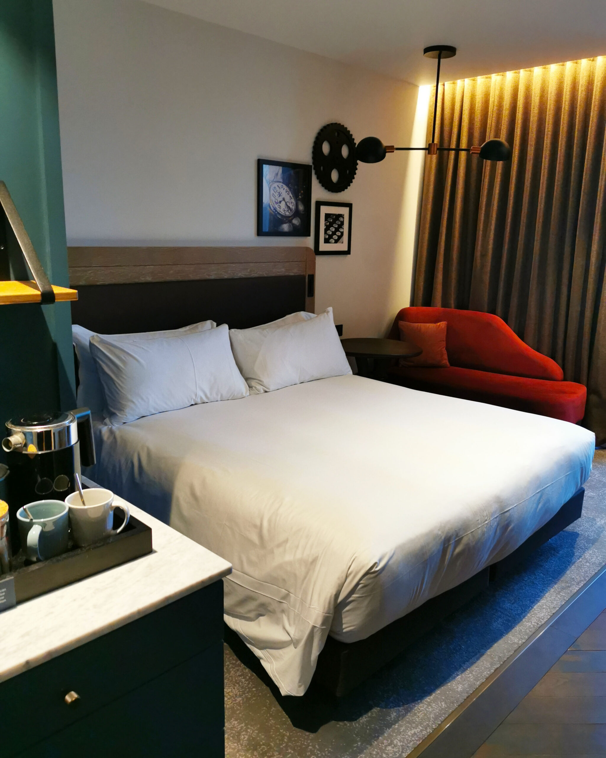 The Gantry London, Stratford, London, London Date, London Hotel, Hotel Review, London Weekend, the Gantry, Hilton Curio Collection, the Frenchie Mummy