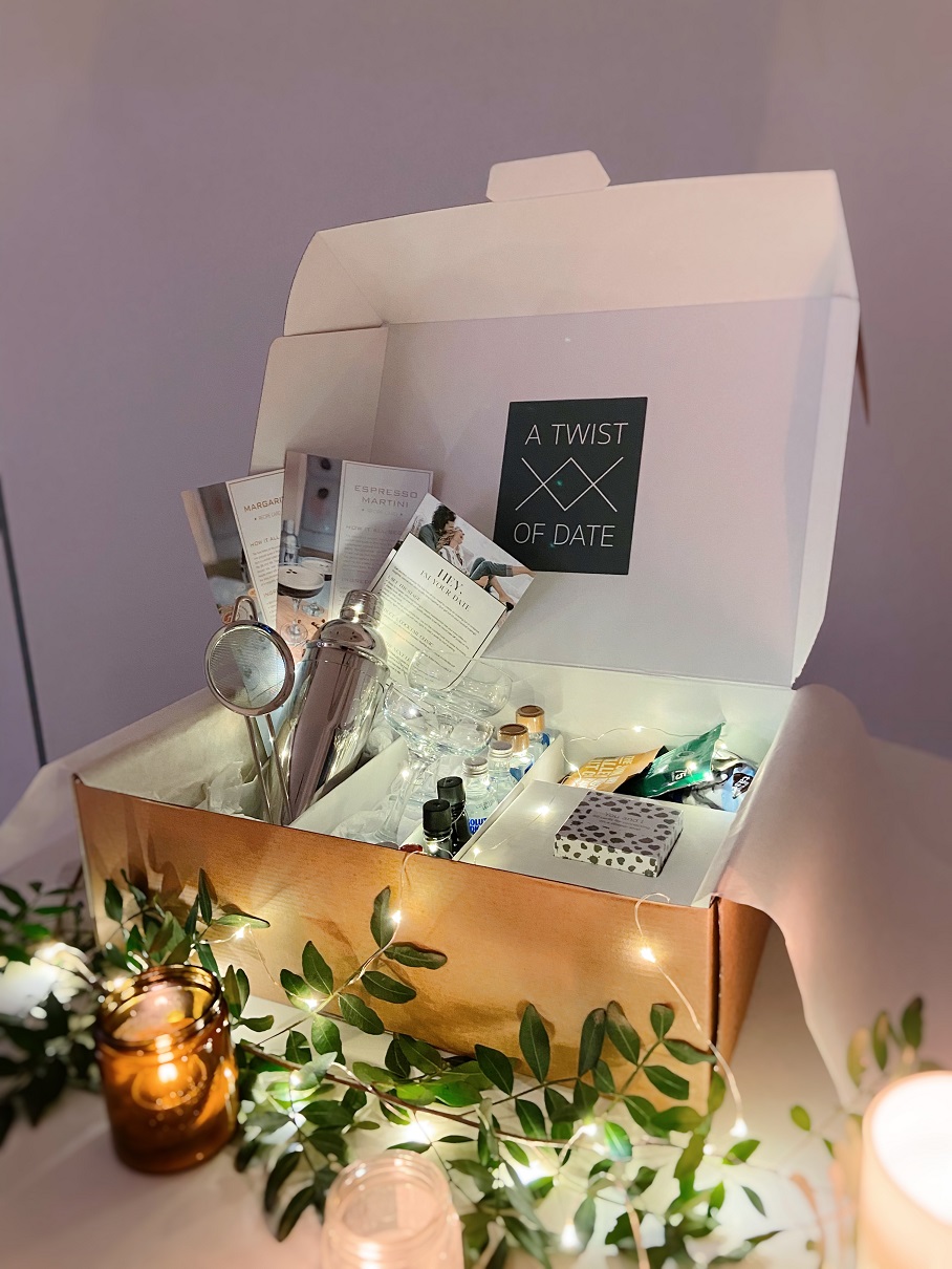 Mother’s Day Giveaway – Win A Twist Of Date Cocktail Making Class Box worth £59