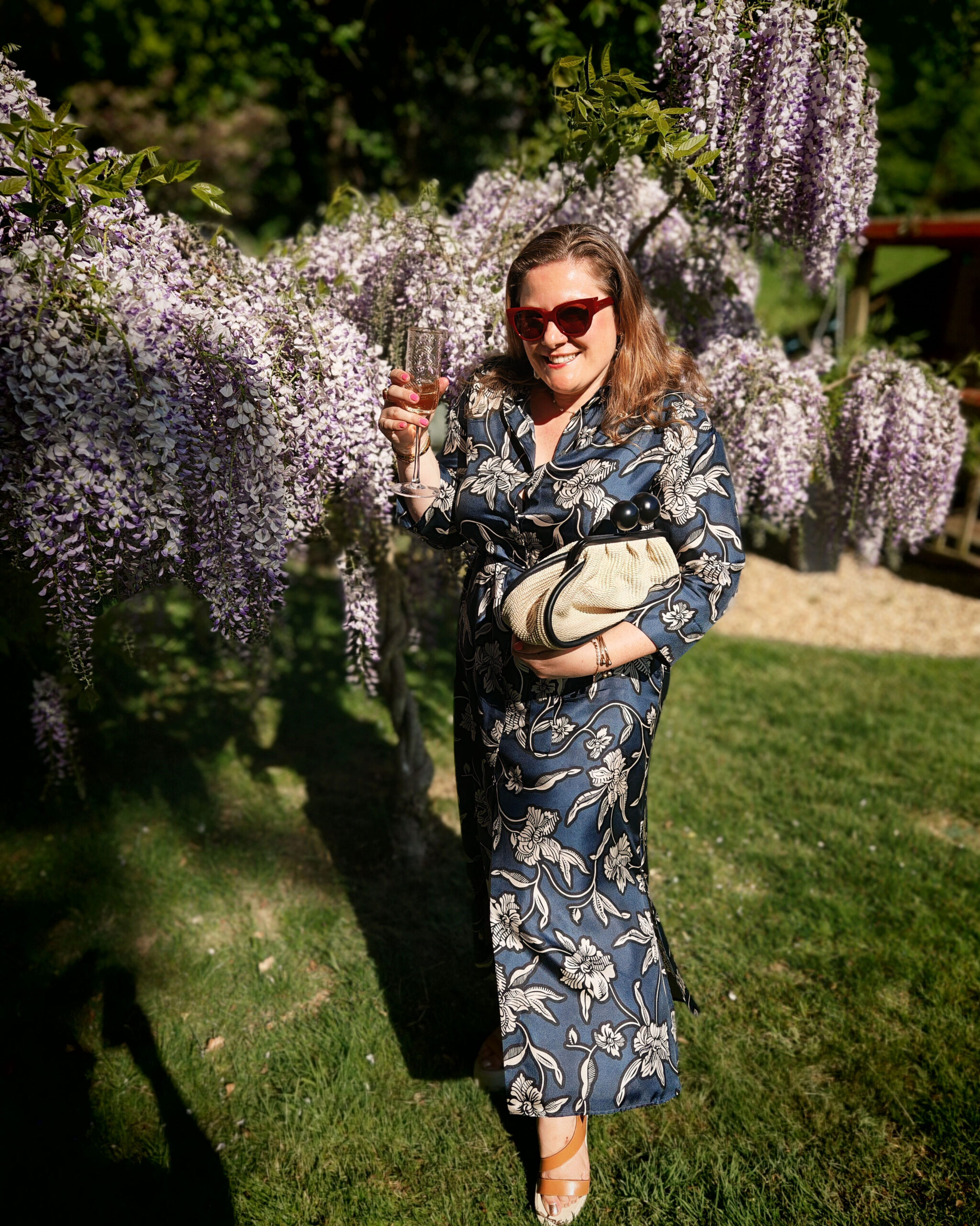 wear satin with style, Satin dress, sating outfit, formal wear, styling tips, fashion post, the Frenchie Mummy, how to wear