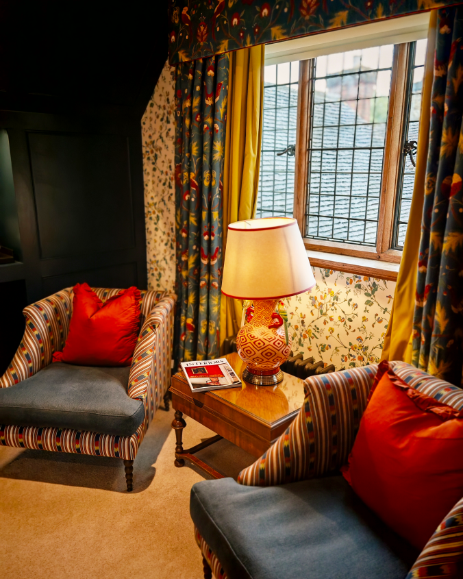 Hever Castle Bed & Breakfast, Hever Castle, Family Staycation in Kent, Edenbridge, Family-Friendly, Family Blogger, the Frenchie Mummy, Hever Castle Kent, Anne Boylen