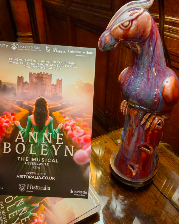 Hever Castle Bed & Breakfast, Hever Castle, Family Staycation in Kent, Edenbridge, Family-Friendly, Family Blogger, the Frenchie Mummy, Hever Castle Kent, Anne Boylen