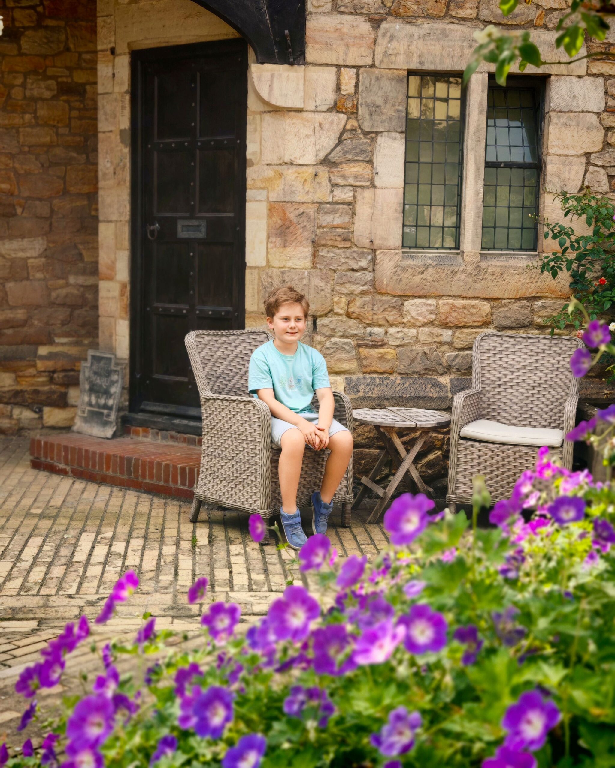 Hever Castle Bed & Breakfast, Hever Castle, Family Staycation in Kent, Edenbridge, Family-Friendly, Family Blogger, the Frenchie Mummy, Hever Castle Kent, Anne Boylen