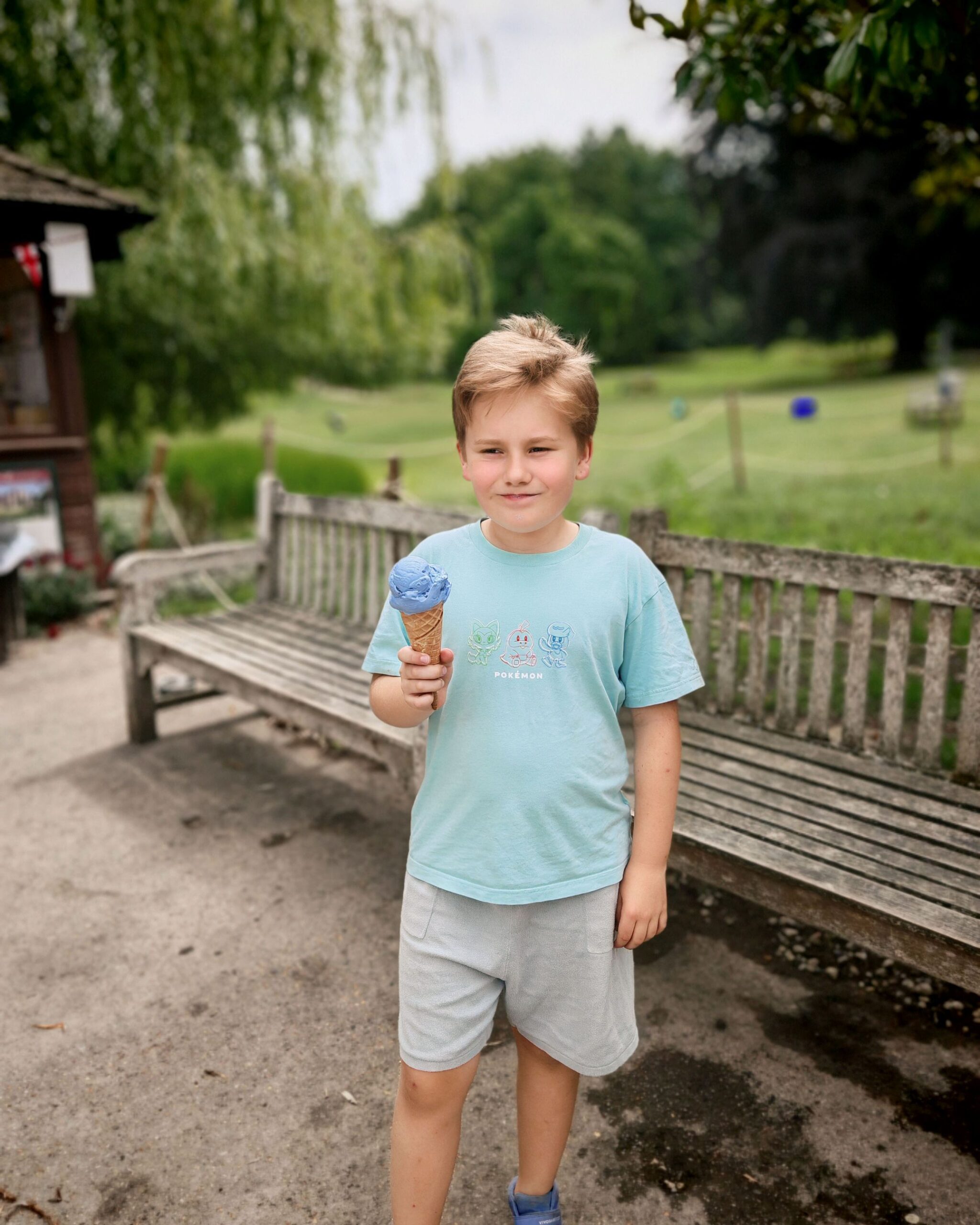 Hever Castle Bed & Breakfast, Hever Castle, Family Staycation in Kent, Edenbridge, Family-Friendly, Family Blogger, the Frenchie Mummy, Hever Castle Kent, Anne Boylen