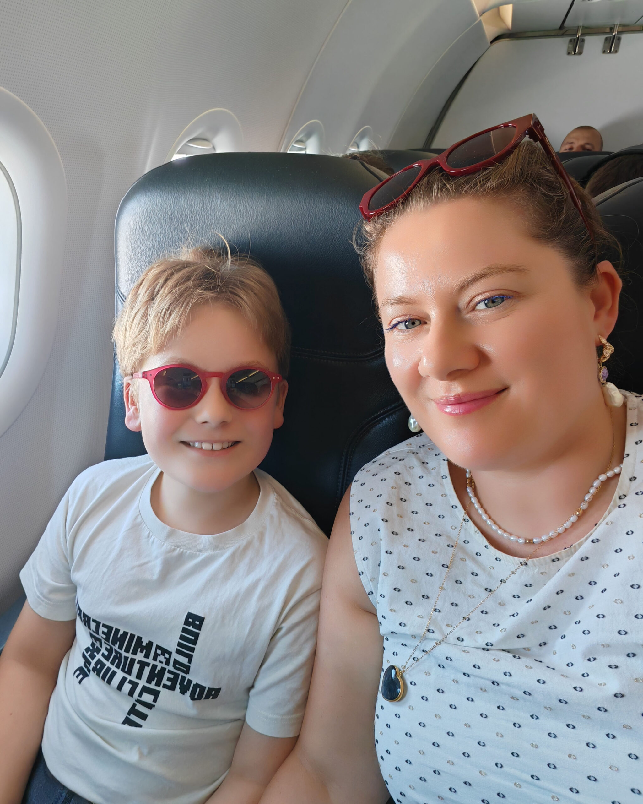 Tips For A Successful Flight With Kids, Fly With Kids, Travel Blog, Family-Friendly, Tips for a stress-free flight with children, fly with children, the Frenchie Mummy