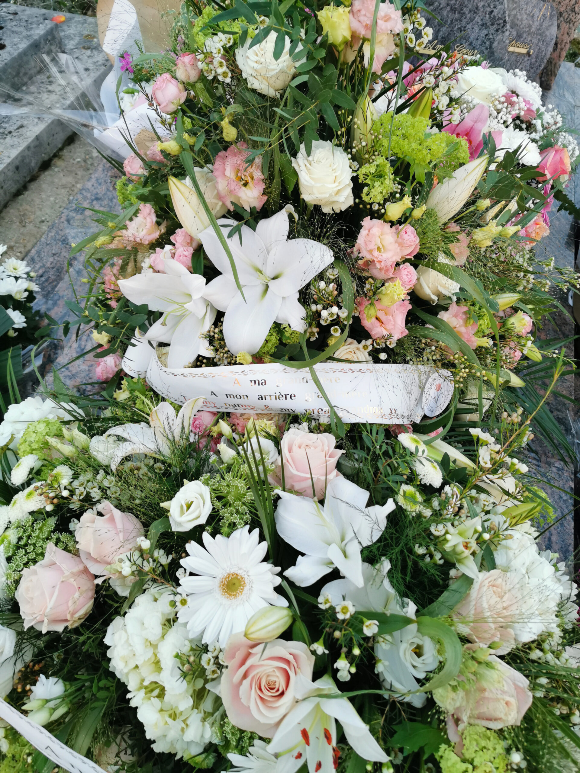 Ways to Honour a Loved One Who Has Passed, How to honour people dead, Grief, How to remember loved ones, the Frenchie Mummy Ways to Honour a Loved One Who Has Passed, How to honour people dead, Grief, How to remember loved ones, the Frenchie Mummy