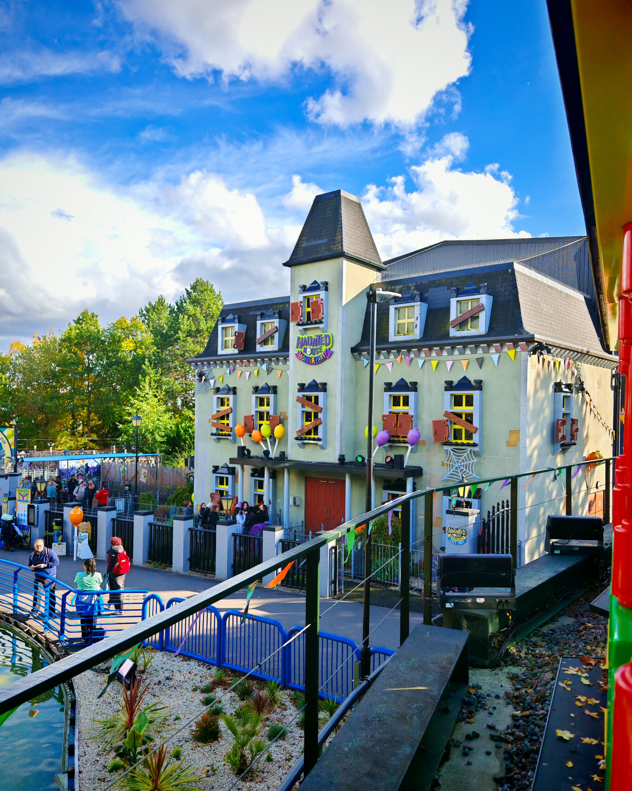 Overnight Stay at LEGOLAND Windsor, LEGOLAND Windsor Castle Hotel, LEGOLAND Windsor Resort, Honest Review, Family-Friendly, LEGOLAND Short Break, Review, the Frenchie Mummy, Windsor, Theme Park