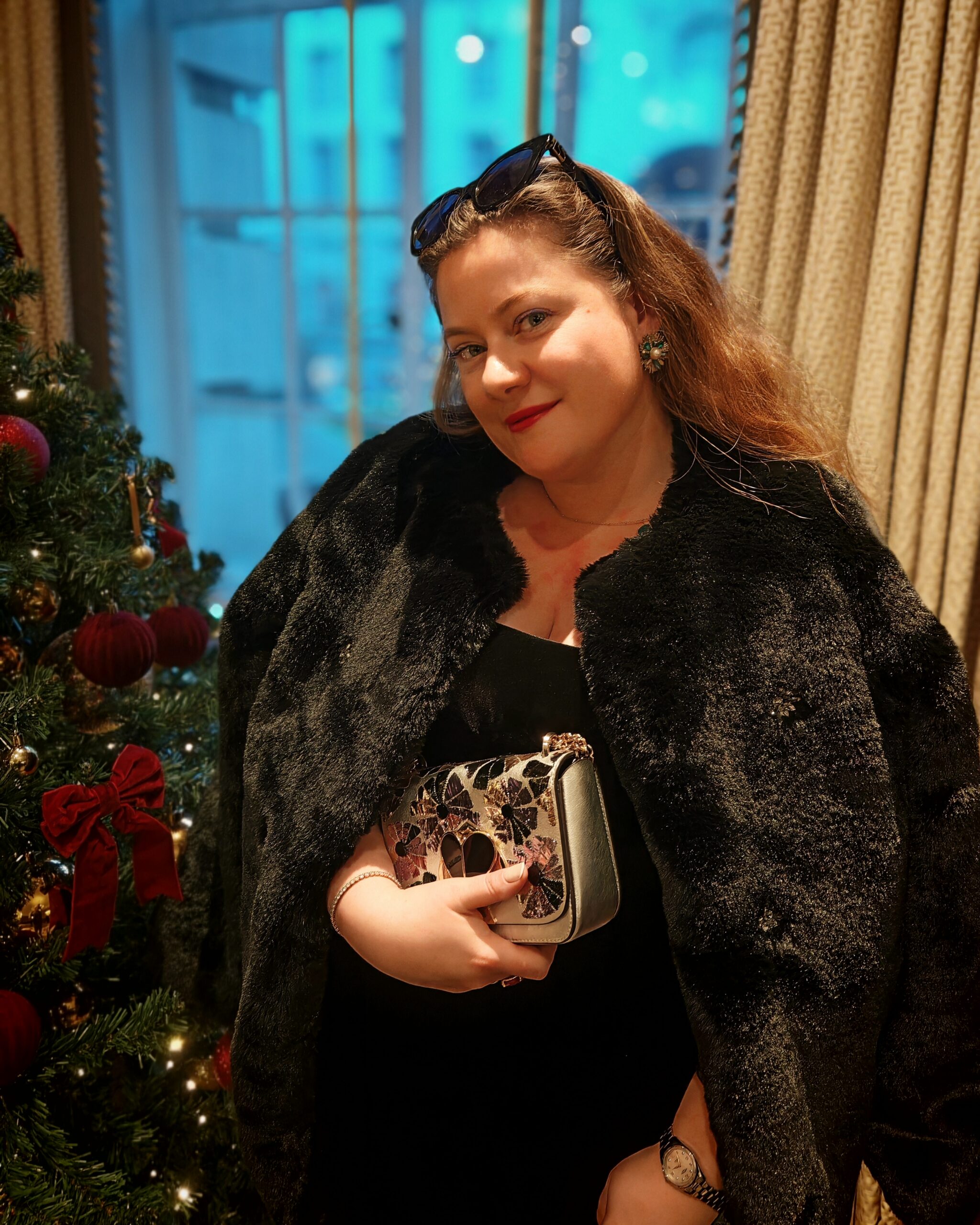 Create The Perfect Party Season Look, Very UK Partywear, party season outfit, Very UK, Party Season Fashion, Christmas Day Outfit, Faux-Fur Jacket, Faux-Fur Coat, Black Mini Dress, Black Dress, Party Season Edit, The Frenchie Mummy, Fashion tips, Styling Tips