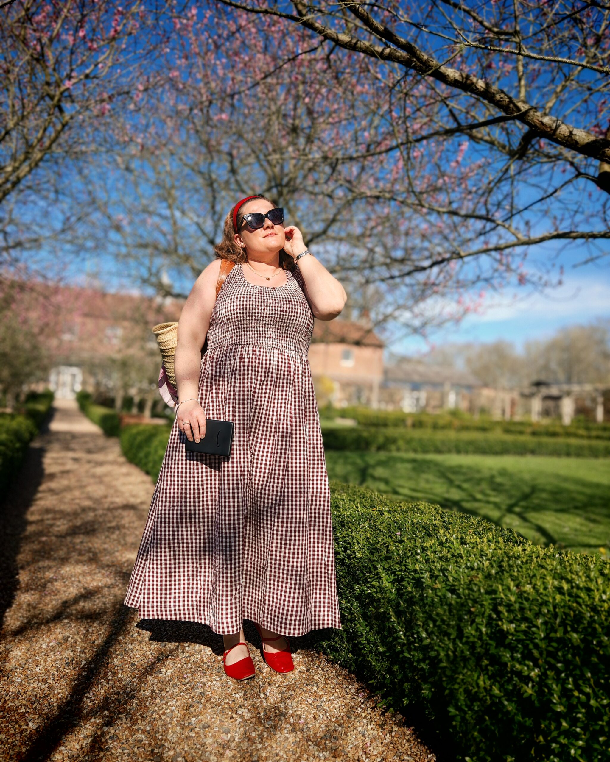 Dress Like The Heroine Of Your Own Novel, Spring Style with Very UK, Write your own Story, Very UK, Gingham Dress, Nobody's Child, Summer Dress, Dress like a heroine, Romantic style, Romantic novels, Kindle, E-readers, the Frenchie Mummy, Write your own Book style