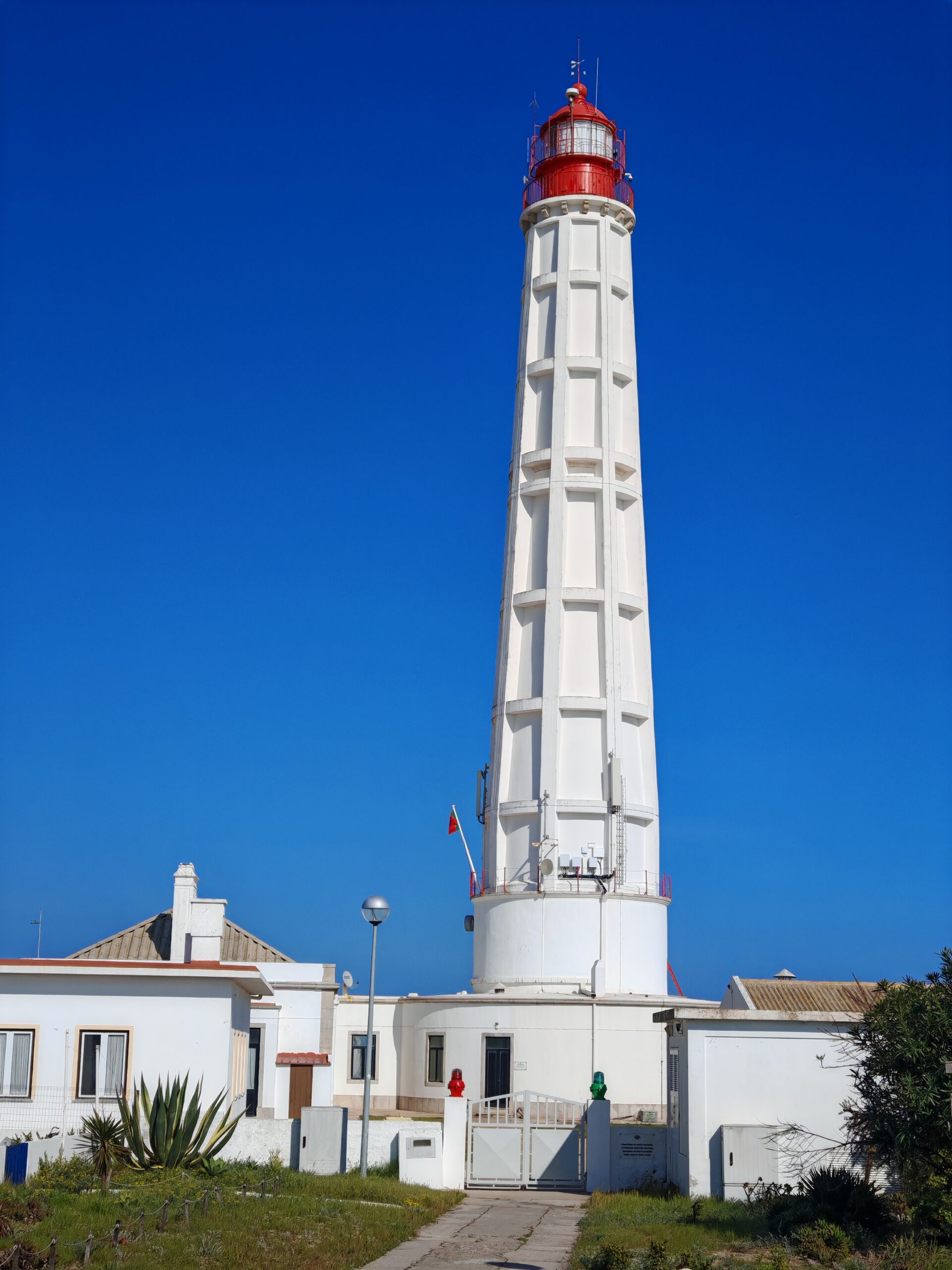 Cool Things To Do in the Algarve With Kids, Algarve Family-Friendly Guide, Quirky things to do in Algarve, Jet2holidays, Jet2, Jet2 Indulgent Escapes, Visit Portugal, Visit Algarve, Family-friendly Guide, Travel with Kids, Family Travel Blog, Family Travel Blogger, the Frenchie Mummy, Visit Loulé, Loulé Portugal, Boat tour, Olhão